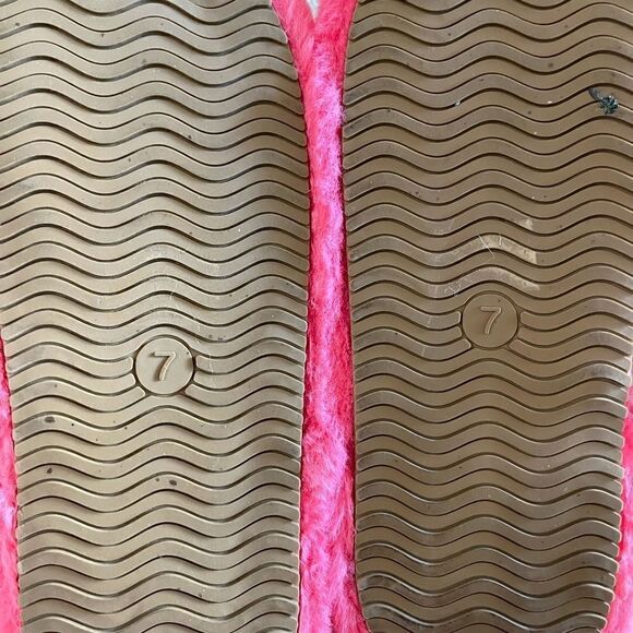 Seven7 Kiki Hot Pink Faux Fur Slide Slippers Size 7 - Picture 4 of 7